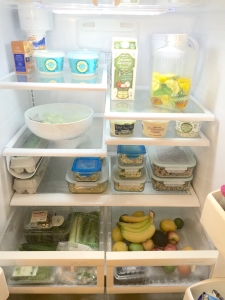 mode de vie fit shanna clean organized refrigerator