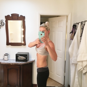 mode de vie fit shanna selfie at we care spa detox